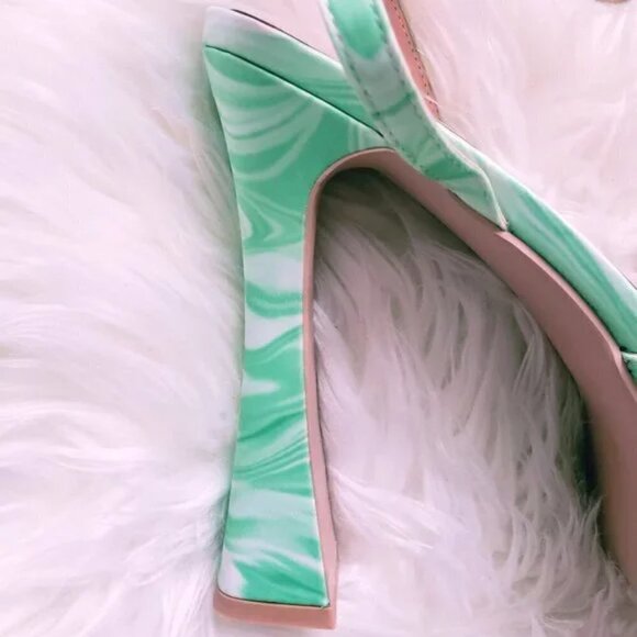 NEW GREEN SATIN SWIRL PLATFORM HEELS - Picture 4 of 5